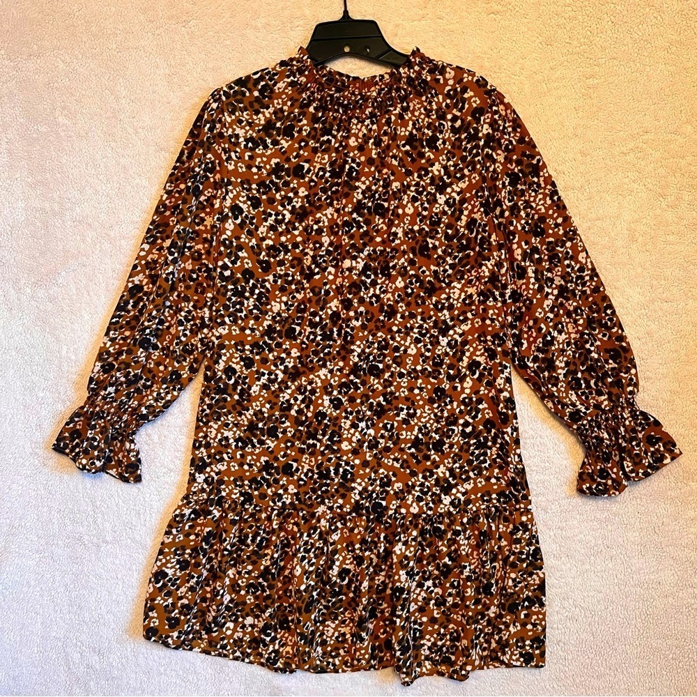 Women’s Drop Waist Mini Dress Size Medium Long Sleeve Animal Print Mock Neck